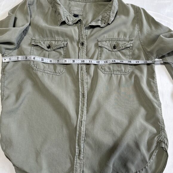 Universal Thread Women's Button Up Sz M Green Pockets Boho Army 100% Lyocell - Picture 6 of 10